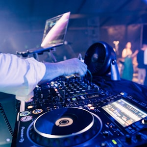 DJ MMto-今夜无眠酒吧街街House Party